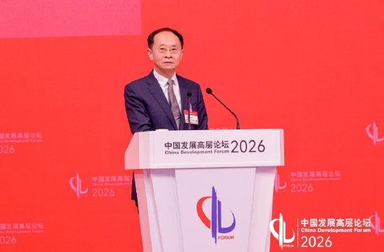 张文中在高层论坛分享零售AI实践;场景化评估与跨学科协同成治理重点;渐进架构助力创新与风险平衡。 企业服务 张文中在高层论坛分享零售AI实践;场景化评估与跨学科协同成治理重点;渐进架构助力创新与风险平衡。 企业服务