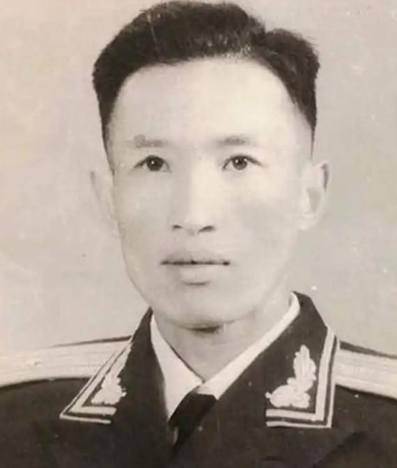 绝境中的孤勇与抉择:毛张苗战斗生涯的心理博弈 文化旅游 绝境中的孤勇与抉择:毛张苗战斗生涯的心理博弈 文化旅游