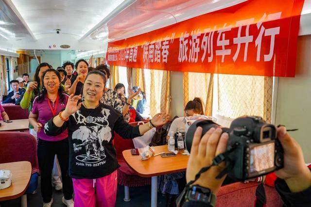 深度丨铁路适老化改造的实践逻辑:西安铁路局银发旅游专列的技术解构与价值验证 新闻 深度丨铁路适老化改造的实践逻辑:西安铁路局银发旅游专列的技术解构与价值验证 新闻